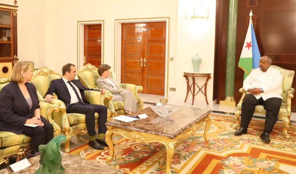 France-Traité de coopération  : Macron dépêche son ministre des Armées à Djibouti pour négocier